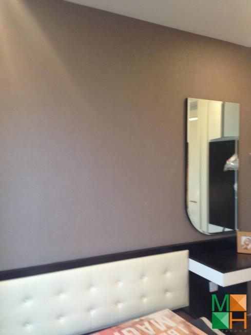 thi-cong-giay-dan-tuong-can-ho-mau-imperia-garden (24)